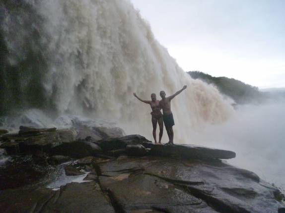 1000dias no Salto El Sapo, em Canaima, no sul da Venezuela
